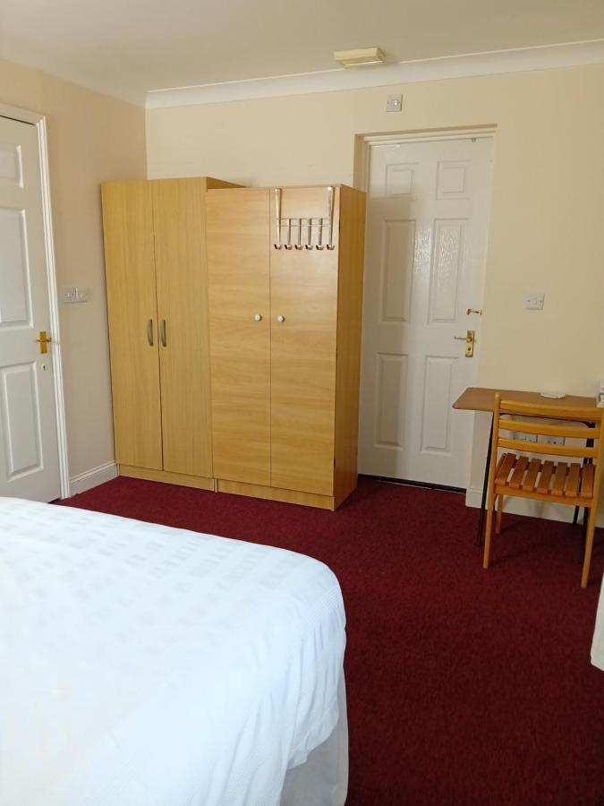 Ensuite Double Room Лондон Екстер'єр фото
