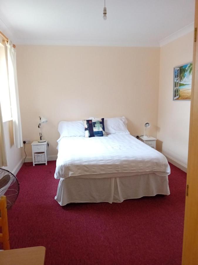 Ensuite Double Room Лондон Екстер'єр фото